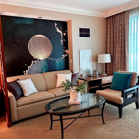 Balcony Full Strip View Suite Mgm Signature Free Valet Las Vegas Exterior foto